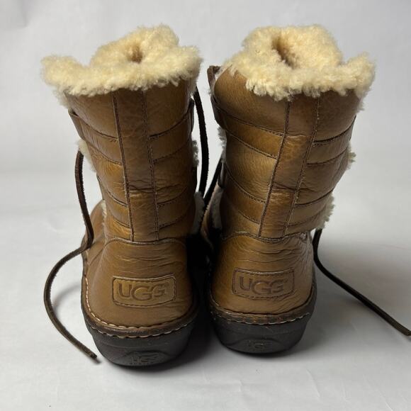 UGG Caspia 1932 Boots 9 Sheepskin Leather Laceup Cozycore Hygge Short Ankle Warm - Picture 7 of 12